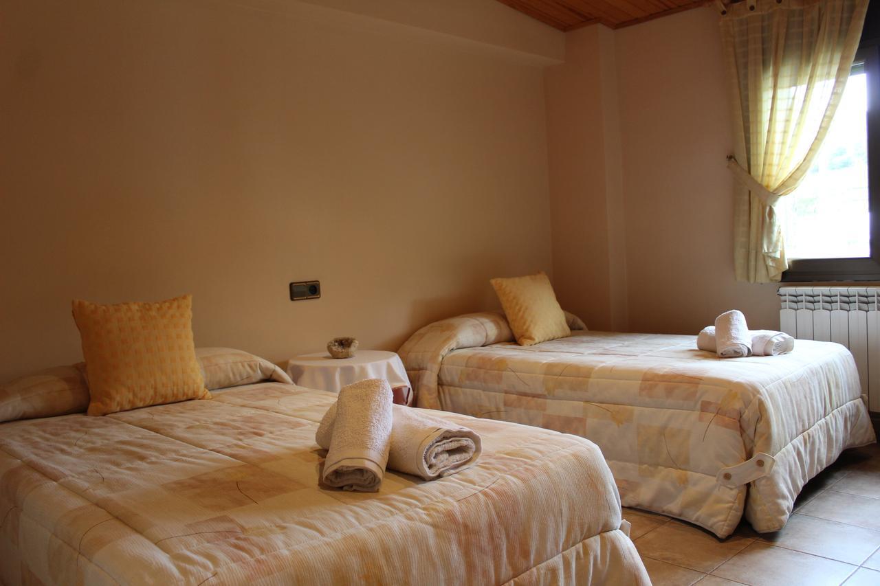 Apartamentos Turisticos Can Rocamora Aren Ngoại thất bức ảnh